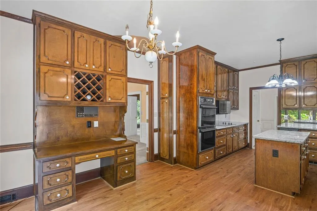 1440 Northwold Drive, Atlanta, Georgia 30350, 6 Bedrooms Bedrooms, ,4 BathroomsBathrooms,Residential,Sold,1440 Northwold Drive,7570272