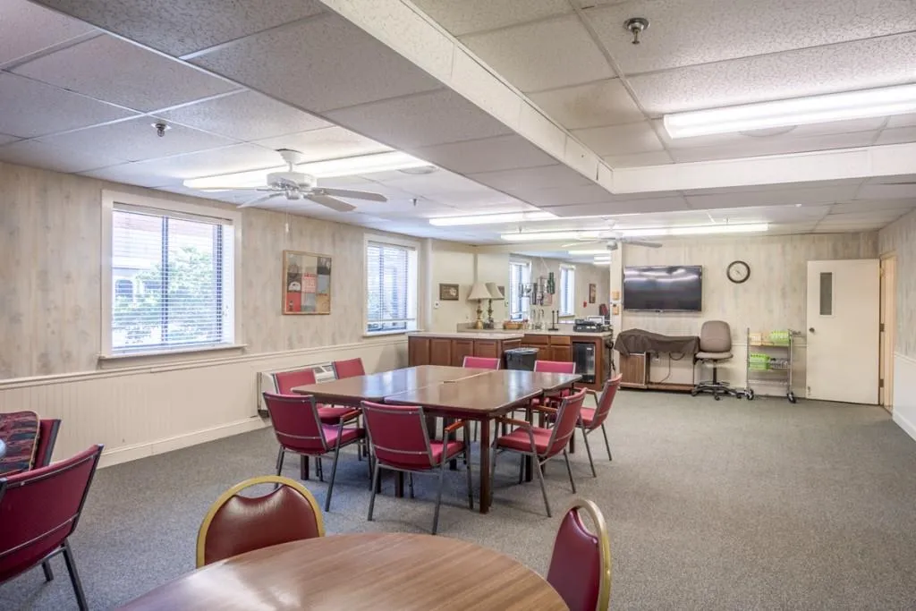 300 Johnson Ferry Road Ne Unit B113, Atlanta, Georgia 30328, 2 Bedrooms Bedrooms, ,2 BathroomsBathrooms,Residential,Sold,300 Johnson Ferry Road Ne Unit B113,5883543