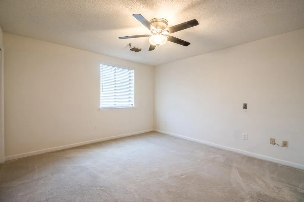 300 Johnson Ferry Road Ne Unit B113, Atlanta, Georgia 30328, 2 Bedrooms Bedrooms, ,2 BathroomsBathrooms,Residential,Sold,300 Johnson Ferry Road Ne Unit B113,5883543