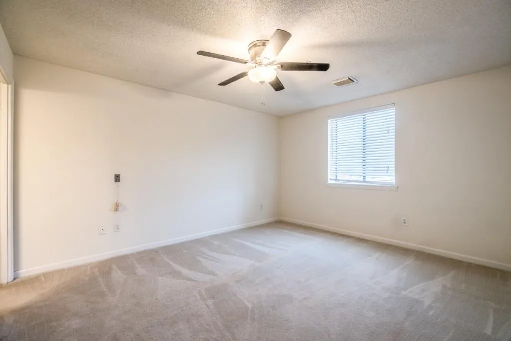 300 Johnson Ferry Road Ne Unit B113, Atlanta, Georgia 30328, 2 Bedrooms Bedrooms, ,2 BathroomsBathrooms,Residential,Sold,300 Johnson Ferry Road Ne Unit B113,5883543