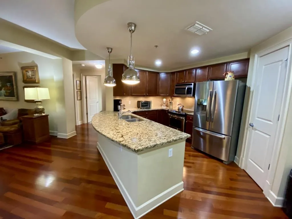 200 River Vista Drive Unit 311, Atlanta, Georgia 30339, 2 Bedrooms Bedrooms, ,2 BathroomsBathrooms,Residential,Sold,200 River Vista Drive Unit 311,6929177