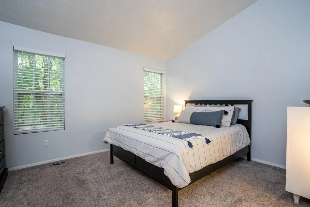 906 Wedgewood Way, Sandy Springs, Georgia 30350, 2 Bedrooms Bedrooms, ,2 BathroomsBathrooms,Residential,Sold,906 Wedgewood Way,7076295