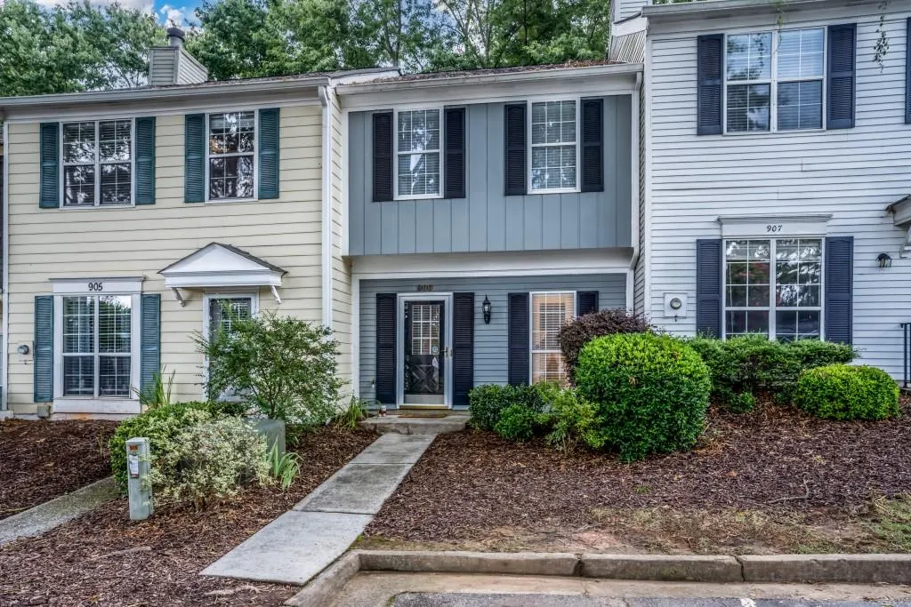 906 Wedgewood Way, Sandy Springs, Georgia 30350, 2 Bedrooms Bedrooms, ,2 BathroomsBathrooms,Residential,Sold,906 Wedgewood Way,7076295
