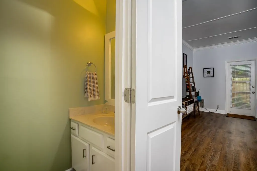 906 Wedgewood Way, Sandy Springs, Georgia 30350, 2 Bedrooms Bedrooms, ,2 BathroomsBathrooms,Residential,Sold,906 Wedgewood Way,7076295