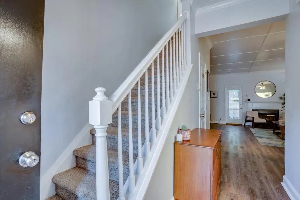 906 Wedgewood Way, Sandy Springs, Georgia 30350, 2 Bedrooms Bedrooms, ,2 BathroomsBathrooms,Residential,Sold,906 Wedgewood Way,7076295