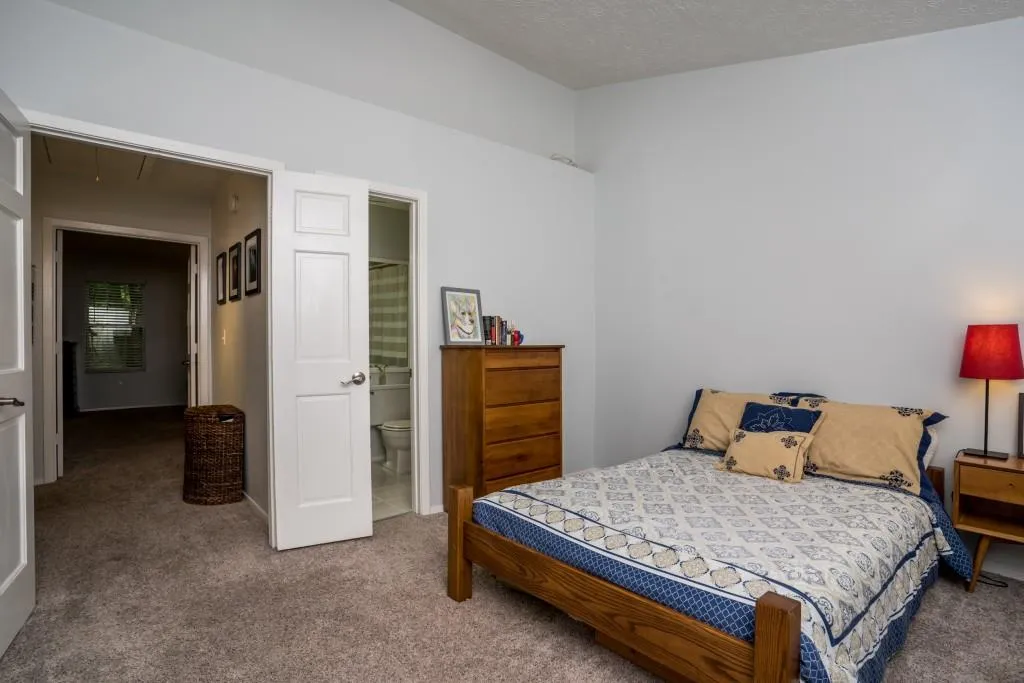 906 Wedgewood Way, Sandy Springs, Georgia 30350, 2 Bedrooms Bedrooms, ,2 BathroomsBathrooms,Residential,Sold,906 Wedgewood Way,7076295