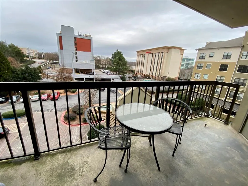 795 Hammond Drive Unit 413, Atlanta, Georgia 30328, 2 Bedrooms Bedrooms, ,2 BathroomsBathrooms,Residential,Sold,795 Hammond Drive Unit 413,6987417