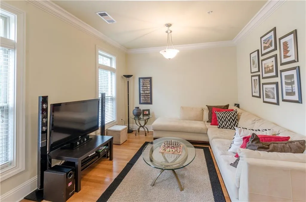 242 Le Gran Bend Unit 242, Sandy Springs, Georgia 30328, 3 Bedrooms Bedrooms, ,2 BathroomsBathrooms,Residential,Sold,242 Le Gran Bend Unit 242,5709020