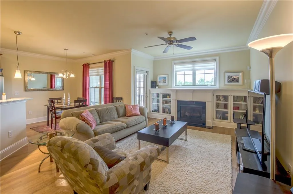242 Le Gran Bend Unit 242, Sandy Springs, Georgia 30328, 3 Bedrooms Bedrooms, ,2 BathroomsBathrooms,Residential,Sold,242 Le Gran Bend Unit 242,5709020