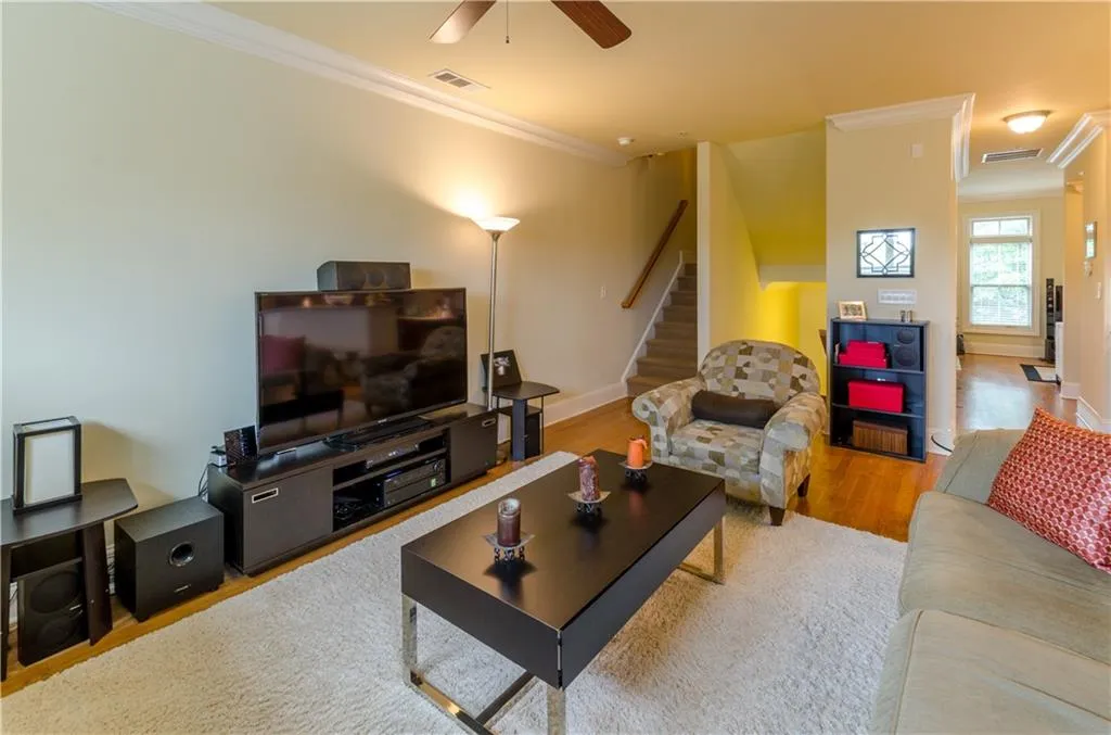 242 Le Gran Bend Unit 242, Sandy Springs, Georgia 30328, 3 Bedrooms Bedrooms, ,2 BathroomsBathrooms,Residential,Sold,242 Le Gran Bend Unit 242,5709020