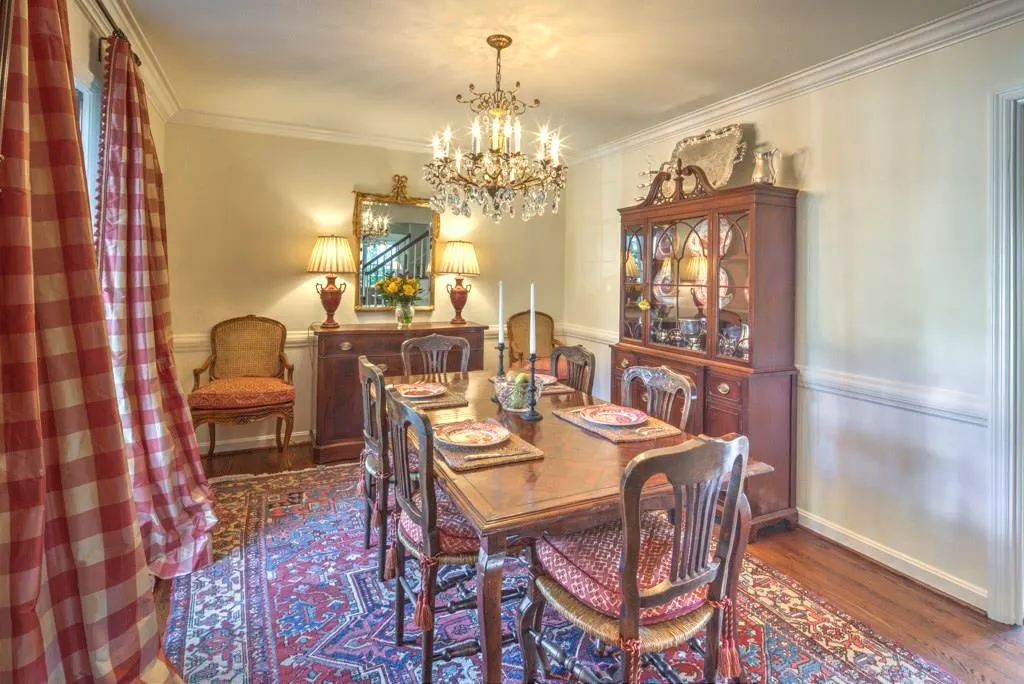 2451 Hanover West Terrace Nw, Atlanta, Georgia 30327, 4 Bedrooms Bedrooms, ,2 BathroomsBathrooms,Residential,Sold,2451 Hanover West Terrace Nw,5762697