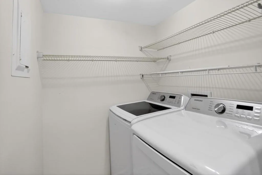 1510 Wingate Way, Sandy Springs, Georgia 30350, 2 Bedrooms Bedrooms, ,2 BathroomsBathrooms,Residential,For Sale,1510 Wingate Way,7711992