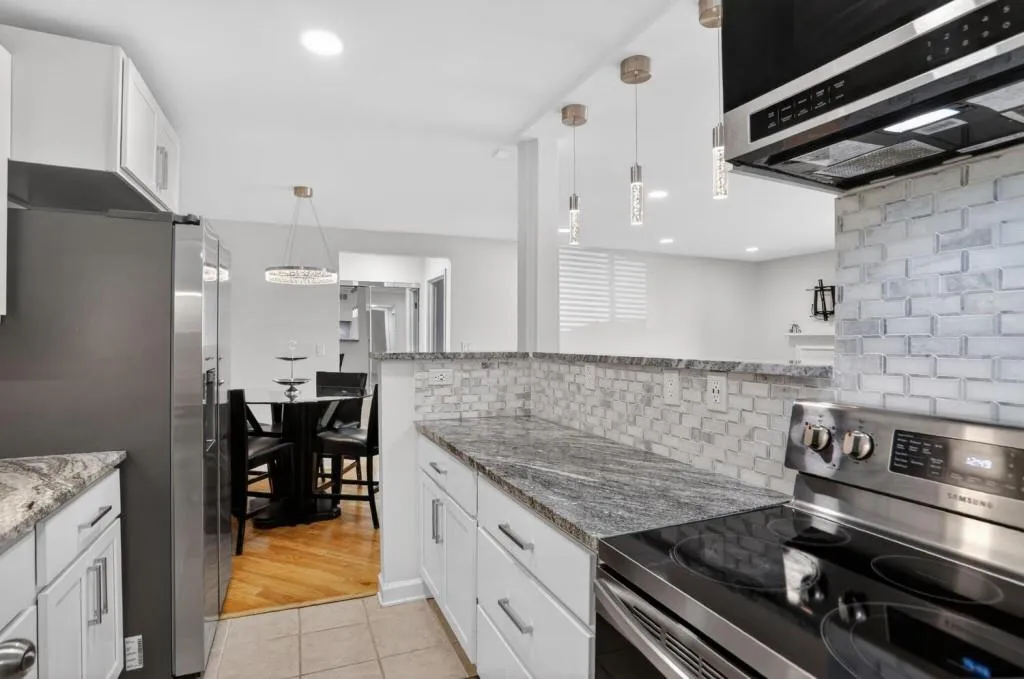 1510 Wingate Way, Sandy Springs, Georgia 30350, 2 Bedrooms Bedrooms, ,2 BathroomsBathrooms,Residential,For Sale,1510 Wingate Way,7711992