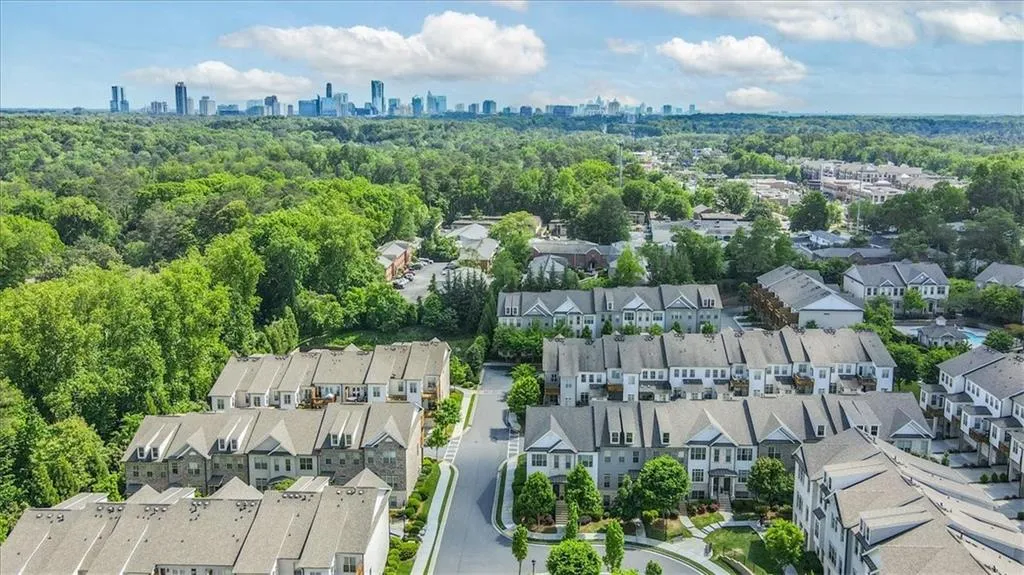 4305 Parkside Place, Atlanta, Georgia 30342, 2 Bedrooms Bedrooms, ,2 BathroomsBathrooms,Residential,Sold,4305 Parkside Place,7378364