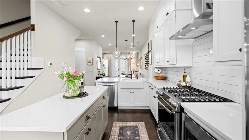 4305 Parkside Place, Atlanta, Georgia 30342, 2 Bedrooms Bedrooms, ,2 BathroomsBathrooms,Residential,Sold,4305 Parkside Place,7378364