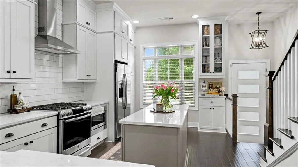 4305 Parkside Place, Atlanta, Georgia 30342, 2 Bedrooms Bedrooms, ,2 BathroomsBathrooms,Residential,Sold,4305 Parkside Place,7378364