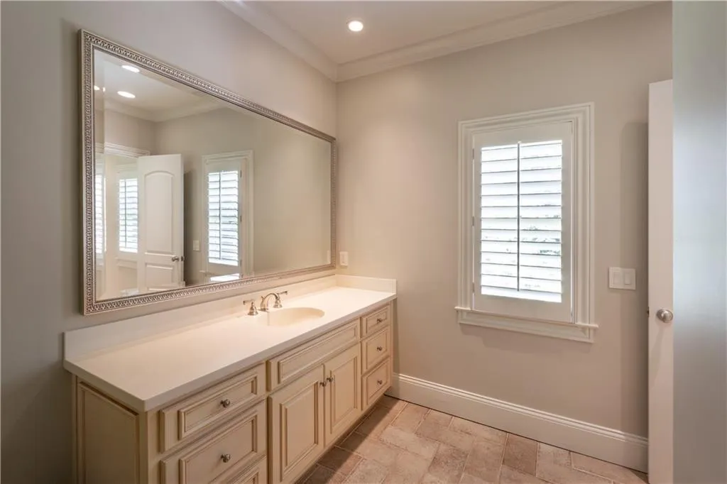 4641 Dudley Lane, Sandy Springs, Georgia 30327, 5 Bedrooms Bedrooms, ,4 BathroomsBathrooms,Residential,Sold,4641 Dudley Lane,7106830