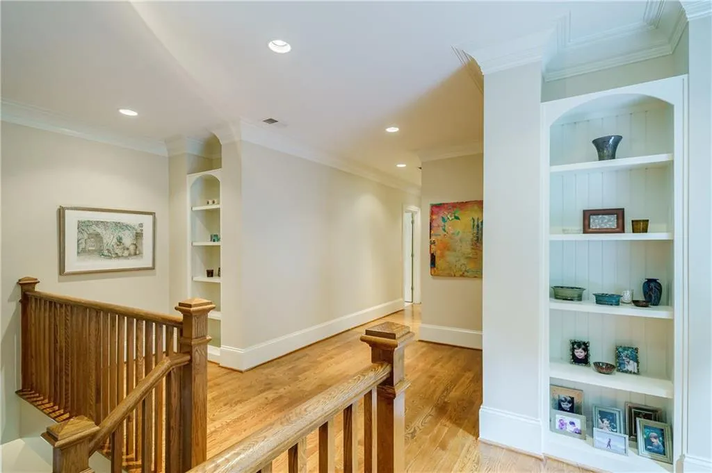 4641 Dudley Lane, Sandy Springs, Georgia 30327, 5 Bedrooms Bedrooms, ,4 BathroomsBathrooms,Residential,Sold,4641 Dudley Lane,7106830