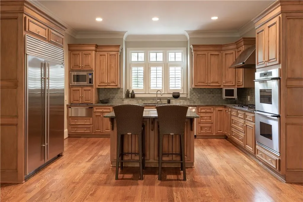 4641 Dudley Lane, Sandy Springs, Georgia 30327, 5 Bedrooms Bedrooms, ,4 BathroomsBathrooms,Residential,Sold,4641 Dudley Lane,7106830