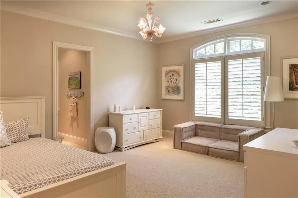 4641 Dudley Lane, Sandy Springs, Georgia 30327, 5 Bedrooms Bedrooms, ,4 BathroomsBathrooms,Residential,Sold,4641 Dudley Lane,7106830