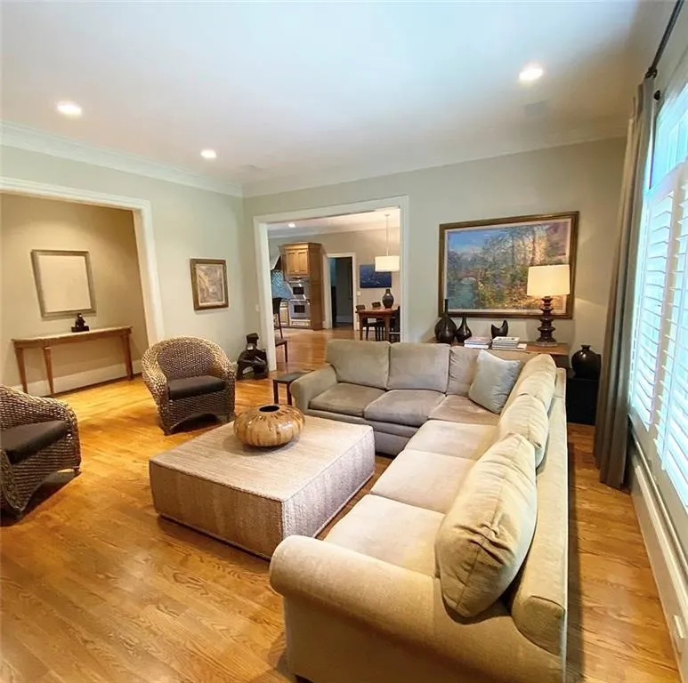 4641 Dudley Lane, Sandy Springs, Georgia 30327, 5 Bedrooms Bedrooms, ,4 BathroomsBathrooms,Residential,Sold,4641 Dudley Lane,7106830