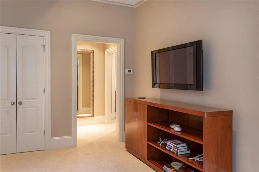 4641 Dudley Lane, Sandy Springs, Georgia 30327, 5 Bedrooms Bedrooms, ,4 BathroomsBathrooms,Residential,Sold,4641 Dudley Lane,7106830