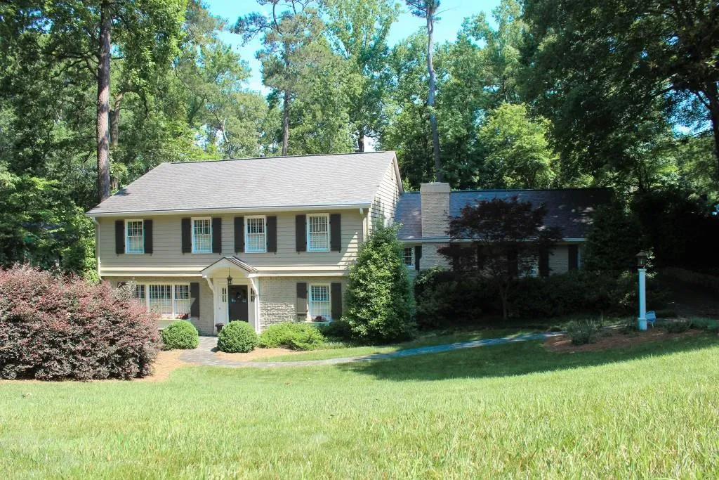 90 Carlton Drive Ne, Atlanta, Georgia 30342, 4 Bedrooms Bedrooms, ,3 BathroomsBathrooms,Residential,Sold,90 Carlton Drive Ne,5698830