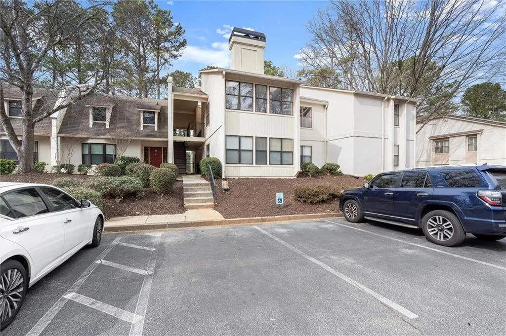 1211 Old Hammond Chase, Atlanta, Georgia 30350, 3 Bedrooms Bedrooms, ,2 BathroomsBathrooms,Residential,For Sale,1211 Old Hammond Chase,7711692