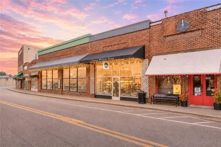 28 N Main Street, Ellijay, Georgia 30540