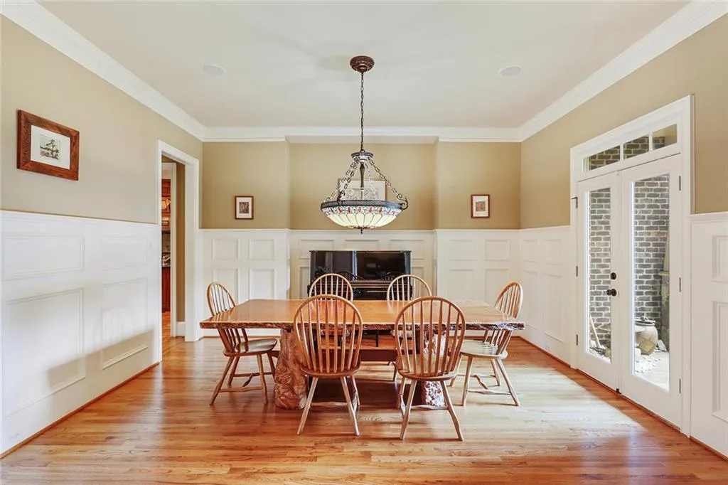 442 Meadow Watch Lane, Sandy Springs, Georgia 30350, 6 Bedrooms Bedrooms, ,6 BathroomsBathrooms,Residential,Sold,442 Meadow Watch Lane,6052974