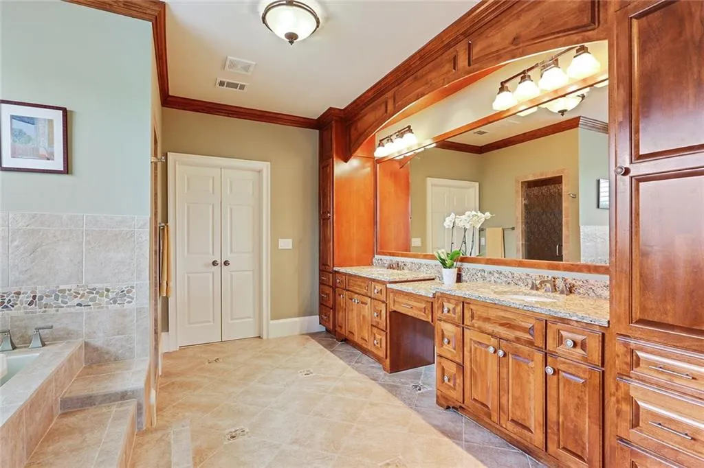 442 Meadow Watch Lane, Sandy Springs, Georgia 30350, 6 Bedrooms Bedrooms, ,6 BathroomsBathrooms,Residential,Sold,442 Meadow Watch Lane,6052974