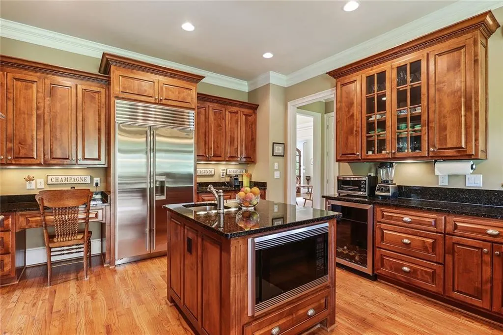 442 Meadow Watch Lane, Sandy Springs, Georgia 30350, 6 Bedrooms Bedrooms, ,6 BathroomsBathrooms,Residential,Sold,442 Meadow Watch Lane,6052974