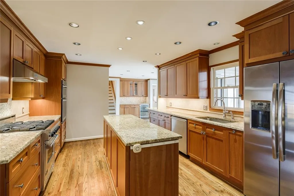 455 Hunters Crossing Drive, Sandy Springs, Georgia 30328, 5 Bedrooms Bedrooms, ,3 BathroomsBathrooms,Residential,Sold,455 Hunters Crossing Drive,6839268 455 Hunters Crossing Drive, Sandy Springs, Georgia 30328, 5 Bedrooms Bedrooms, ,3 BathroomsBathrooms,Residential,Sold,455 Hunters Crossing Drive,6839268