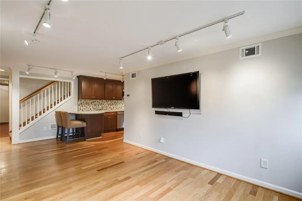 455 Hunters Crossing Drive, Sandy Springs, Georgia 30328, 5 Bedrooms Bedrooms, ,3 BathroomsBathrooms,Residential,Sold,455 Hunters Crossing Drive,6839268 455 Hunters Crossing Drive, Sandy Springs, Georgia 30328, 5 Bedrooms Bedrooms, ,3 BathroomsBathrooms,Residential,Sold,455 Hunters Crossing Drive,6839268