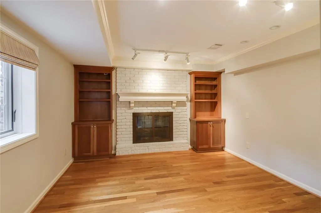 455 Hunters Crossing Drive, Sandy Springs, Georgia 30328, 5 Bedrooms Bedrooms, ,3 BathroomsBathrooms,Residential,Sold,455 Hunters Crossing Drive,6839268 455 Hunters Crossing Drive, Sandy Springs, Georgia 30328, 5 Bedrooms Bedrooms, ,3 BathroomsBathrooms,Residential,Sold,455 Hunters Crossing Drive,6839268