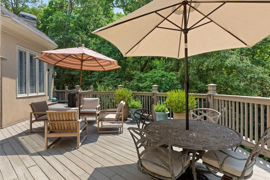 6 Bentley Trace Manor, Atlanta, Georgia 30327, 6 Bedrooms Bedrooms, ,6 BathroomsBathrooms,Residential,Sold,6 Bentley Trace Manor,6597706
