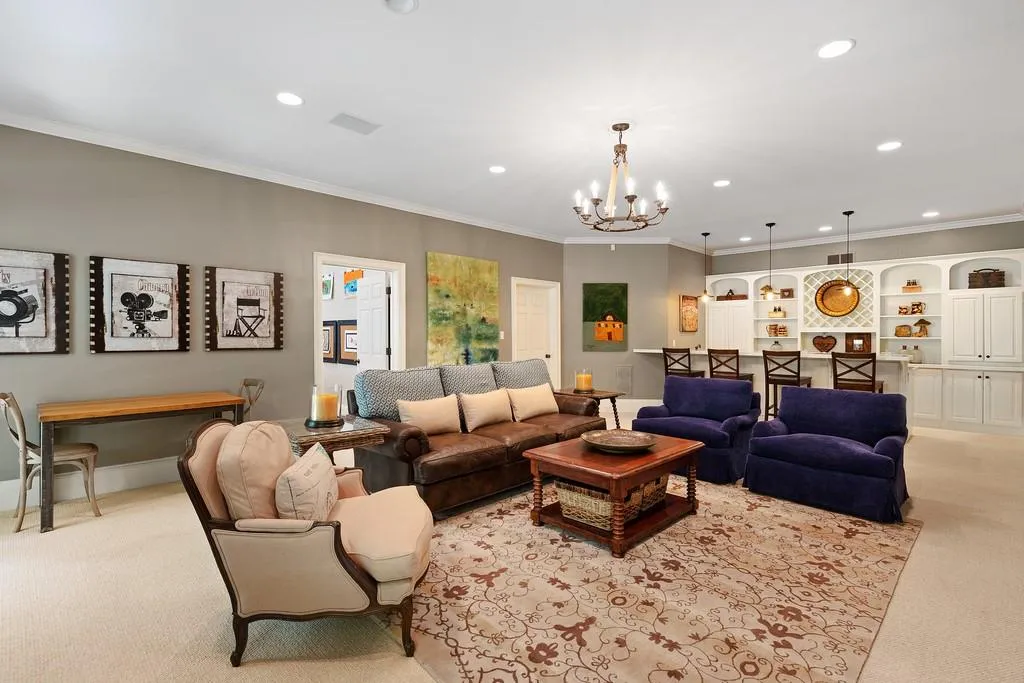6 Bentley Trace Manor, Atlanta, Georgia 30327, 6 Bedrooms Bedrooms, ,6 BathroomsBathrooms,Residential,Sold,6 Bentley Trace Manor,6597706