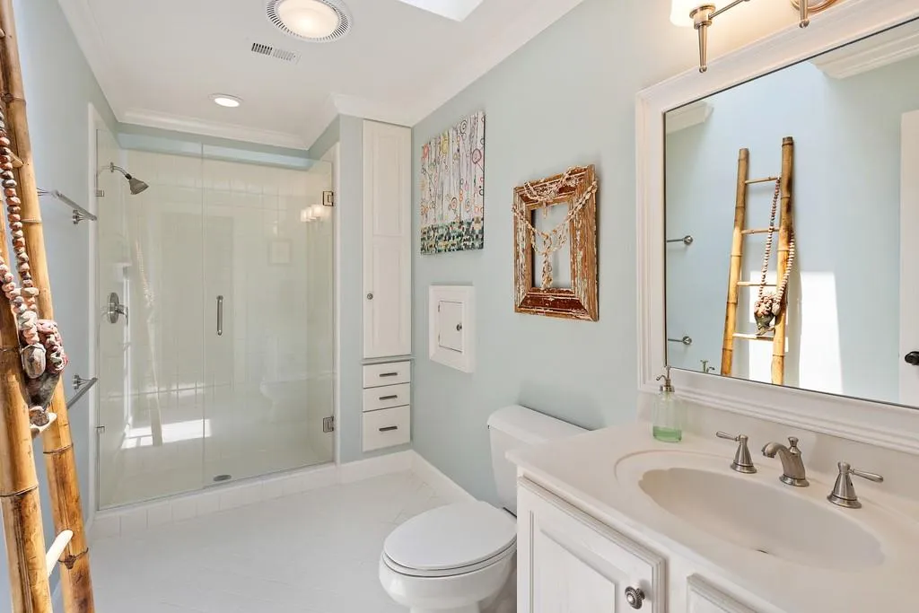 6 Bentley Trace Manor, Atlanta, Georgia 30327, 6 Bedrooms Bedrooms, ,6 BathroomsBathrooms,Residential,Sold,6 Bentley Trace Manor,6597706