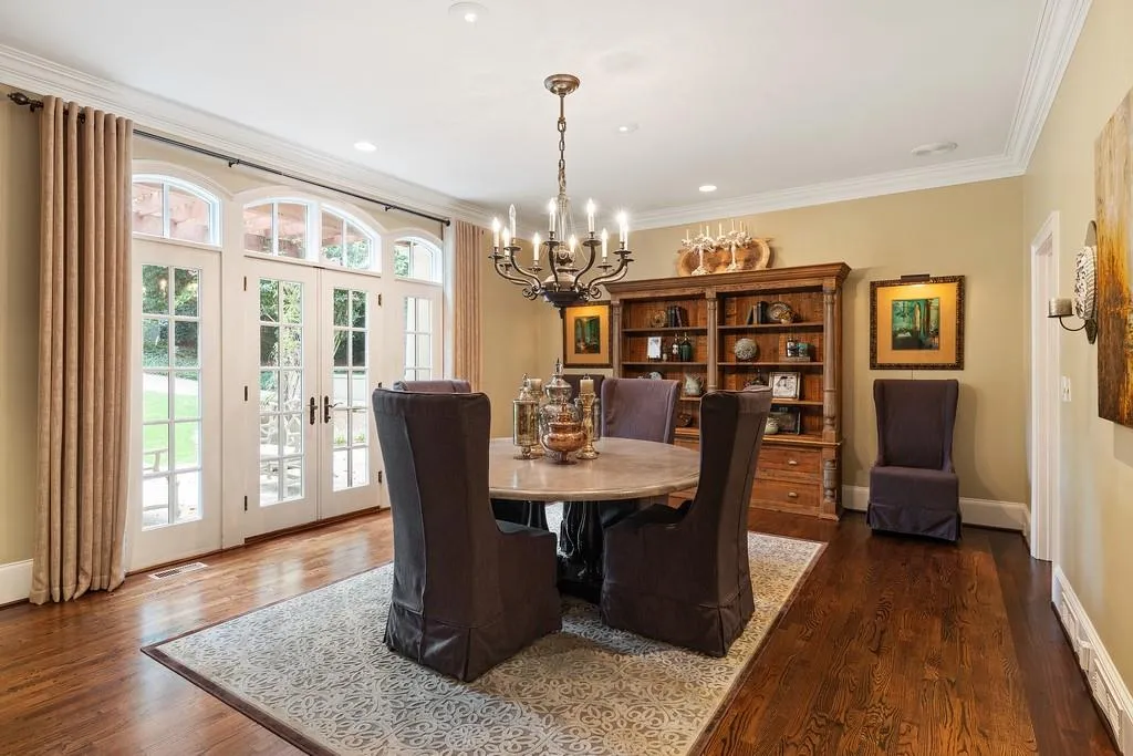 6 Bentley Trace Manor, Atlanta, Georgia 30327, 6 Bedrooms Bedrooms, ,6 BathroomsBathrooms,Residential,Sold,6 Bentley Trace Manor,6597706