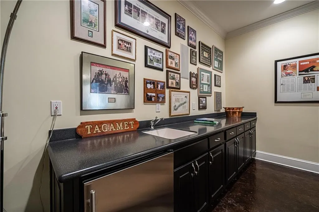 4778 Northside Drive Nw, Atlanta, Georgia 30327, 6 Bedrooms Bedrooms, ,6 BathroomsBathrooms,Residential,Sold,4778 Northside Drive Nw,6779596