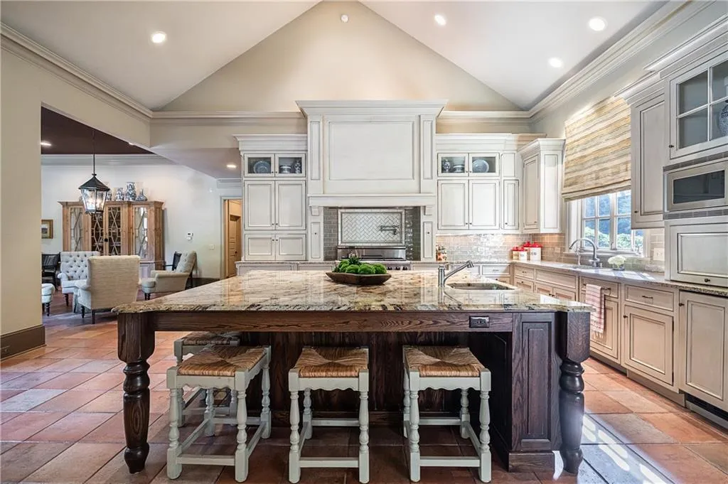 4778 Northside Drive Nw, Atlanta, Georgia 30327, 6 Bedrooms Bedrooms, ,6 BathroomsBathrooms,Residential,Sold,4778 Northside Drive Nw,6779596