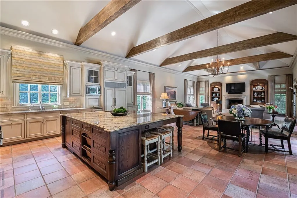 4778 Northside Drive Nw, Atlanta, Georgia 30327, 6 Bedrooms Bedrooms, ,6 BathroomsBathrooms,Residential,Sold,4778 Northside Drive Nw,6779596