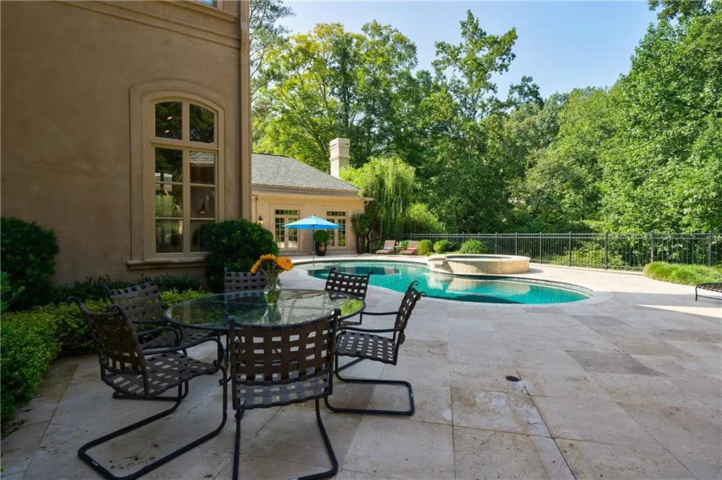 4778 Northside Drive Nw, Atlanta, Georgia 30327, 6 Bedrooms Bedrooms, ,6 BathroomsBathrooms,Residential,Sold,4778 Northside Drive Nw,6779596