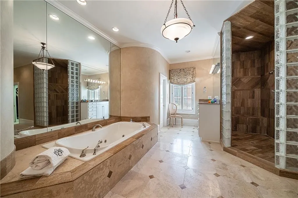 4778 Northside Drive Nw, Atlanta, Georgia 30327, 6 Bedrooms Bedrooms, ,6 BathroomsBathrooms,Residential,Sold,4778 Northside Drive Nw,6779596