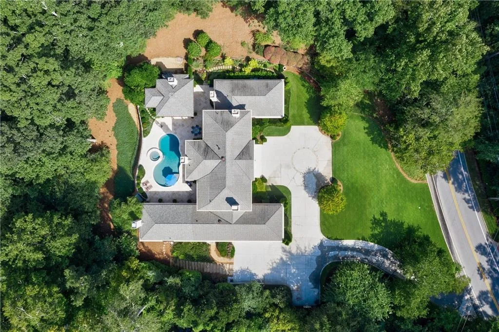 4778 Northside Drive Nw, Atlanta, Georgia 30327, 6 Bedrooms Bedrooms, ,6 BathroomsBathrooms,Residential,Sold,4778 Northside Drive Nw,6779596