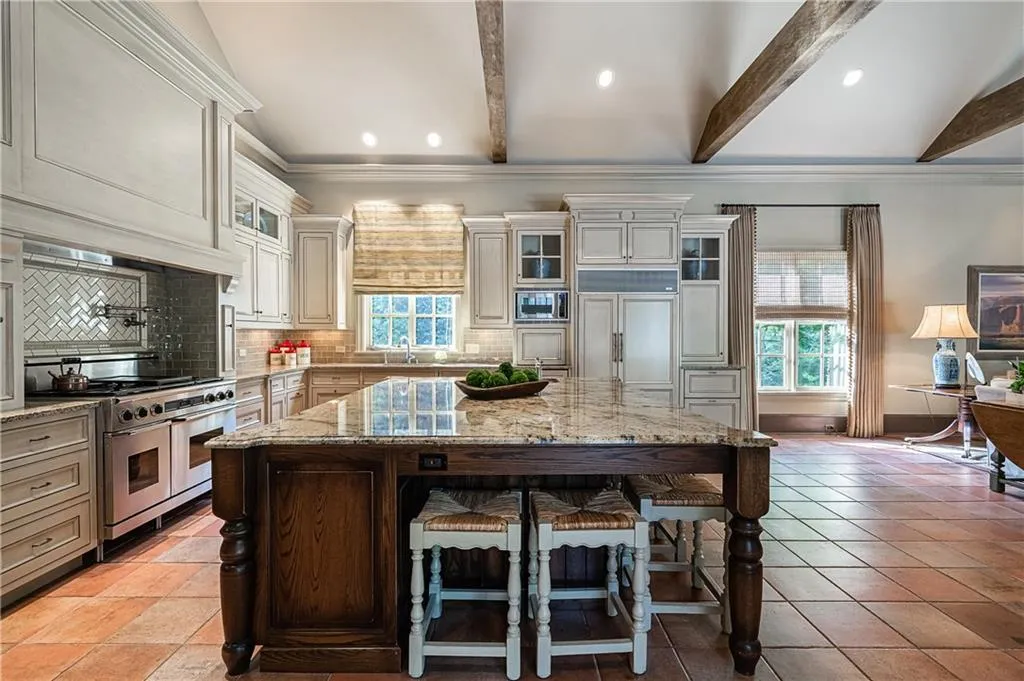 4778 Northside Drive Nw, Atlanta, Georgia 30327, 6 Bedrooms Bedrooms, ,6 BathroomsBathrooms,Residential,Sold,4778 Northside Drive Nw,6779596