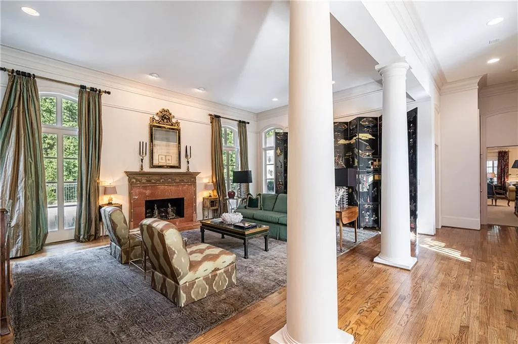 4778 Northside Drive Nw, Atlanta, Georgia 30327, 6 Bedrooms Bedrooms, ,6 BathroomsBathrooms,Residential,Sold,4778 Northside Drive Nw,6779596