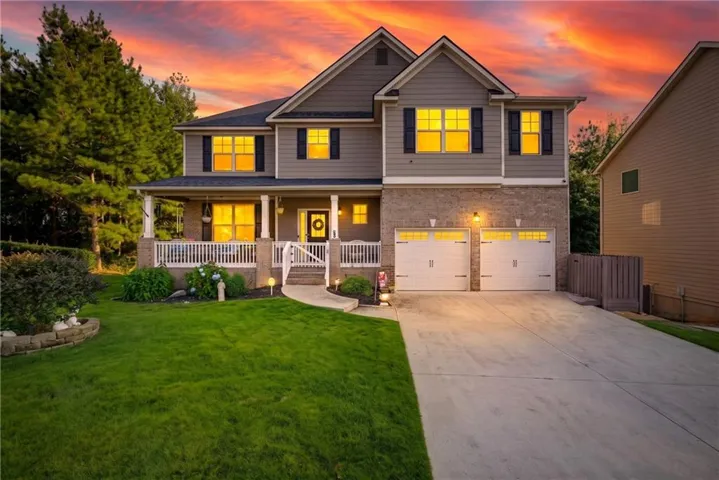 2144 Shadow Oak Trail, Loganville, Georgia 30052