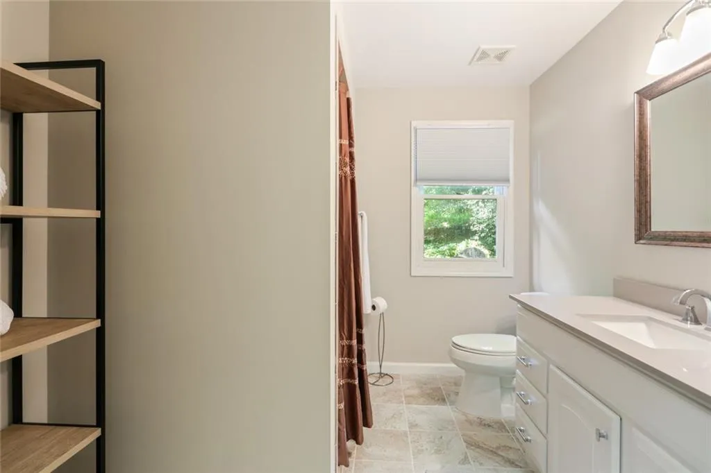 34 Greenland Trace, Atlanta, Georgia 30342, 4 Bedrooms Bedrooms, ,4 BathroomsBathrooms,Residential,Sold,34 Greenland Trace,6916748