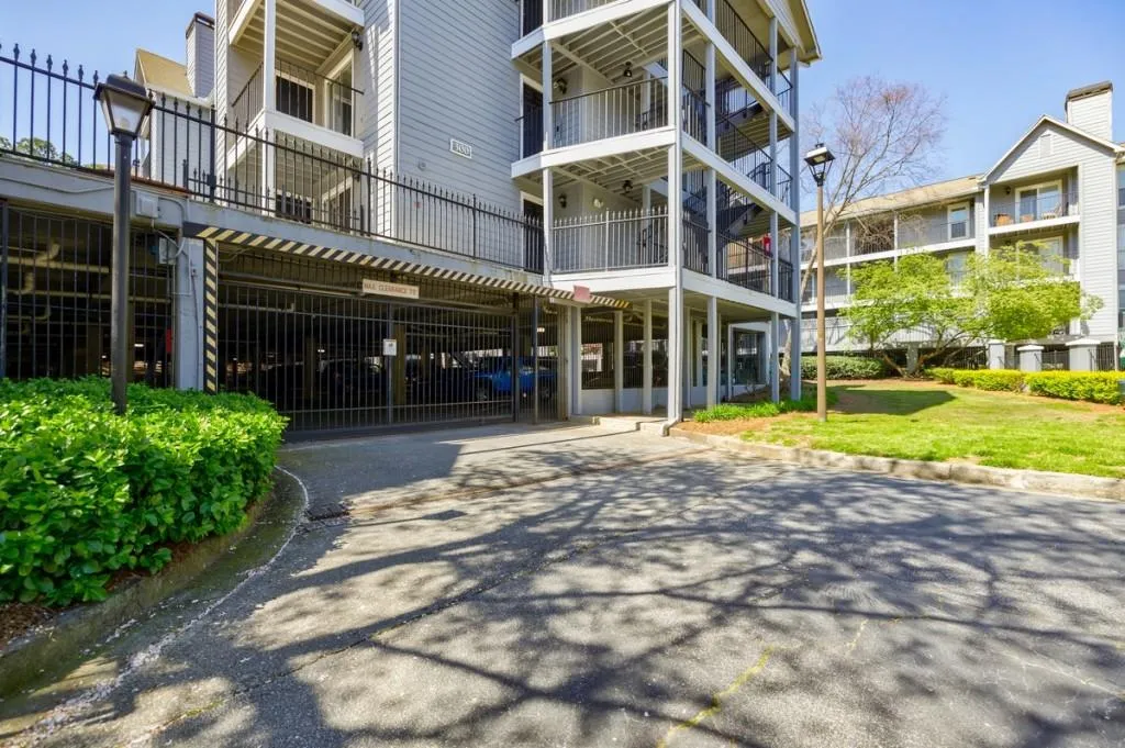 436 Granville Court Unit 436, Sandy Springs, Georgia 30328, 2 Bedrooms Bedrooms, ,2 BathroomsBathrooms,Residential,Sold,436 Granville Court Unit 436,7192829